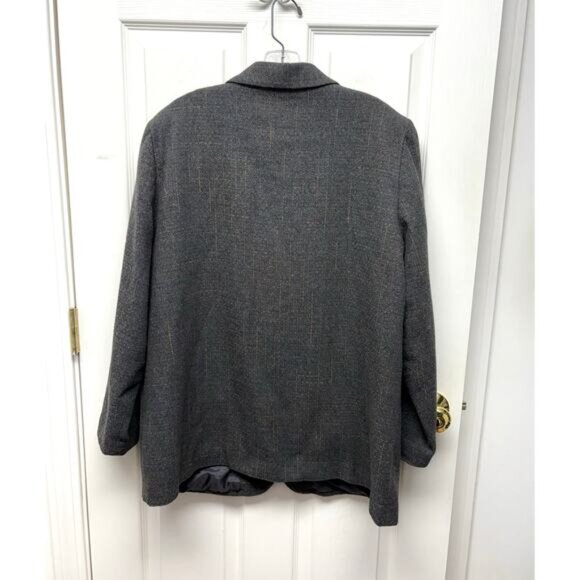 Sag Harbor Woman Gray Blazer, Wool Blend, Red, Yellow Blue Accents, Woman's 18W - Picture 3 of 5